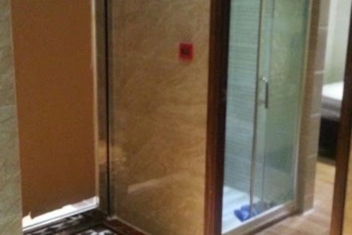 Gold Star Hotel - Image 5