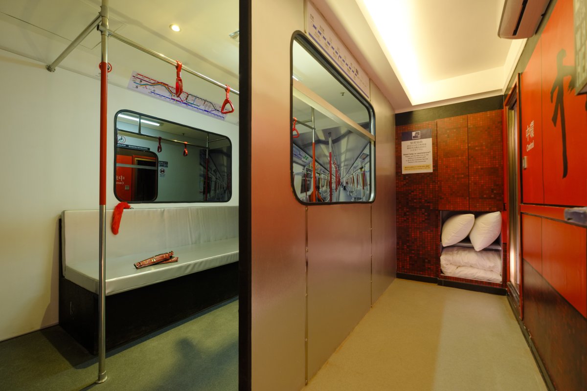 HOLY HOLIES - Image 8