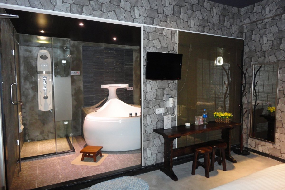 Boutique Hotel - Image 2