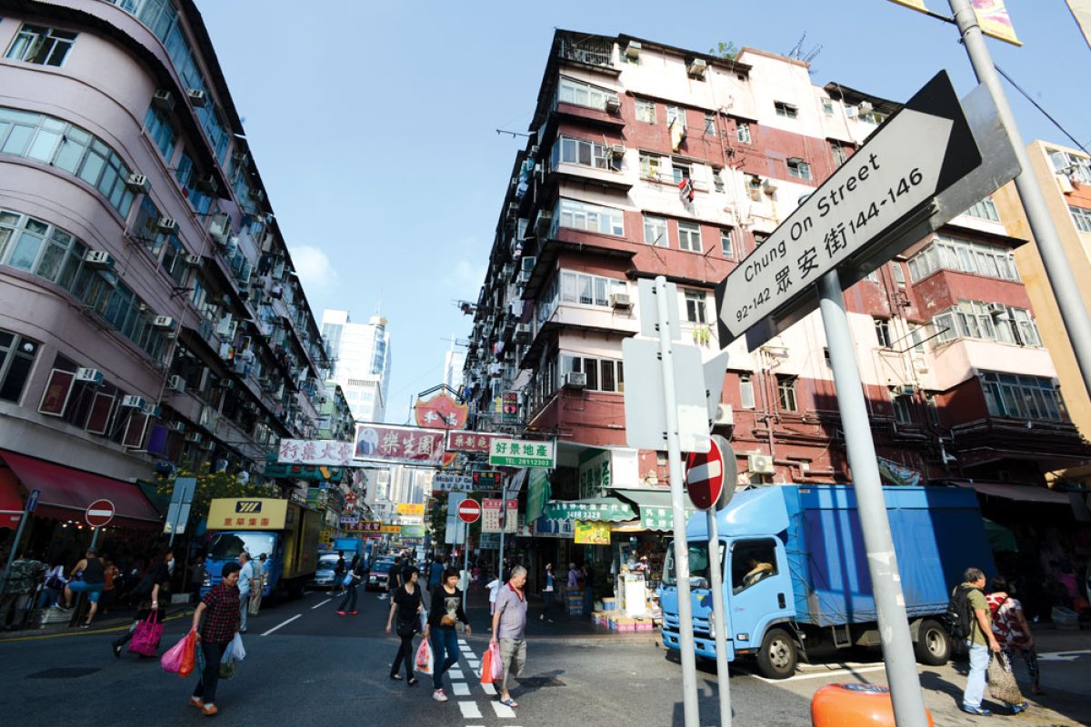 Paris Apartment - Image 2