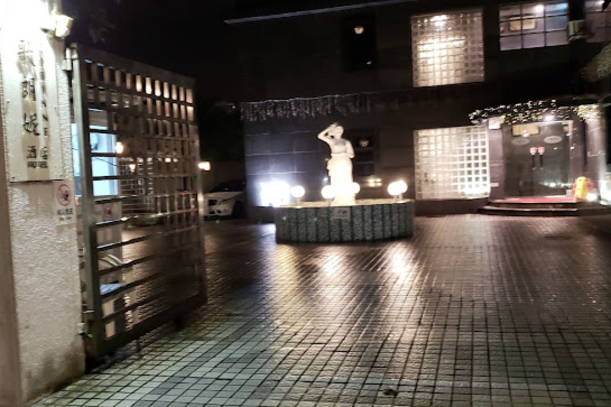 Corinne Hotel - Image 3