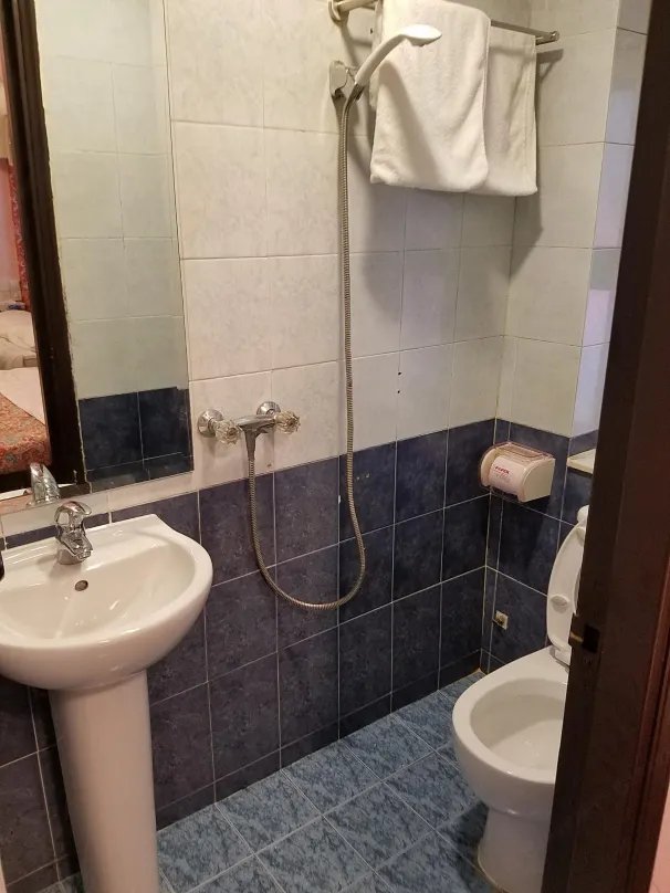 Ming Court Hotel - Image 8